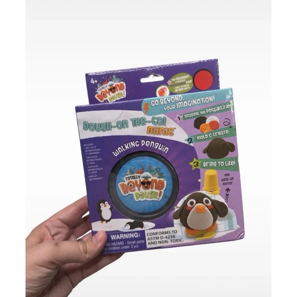 Totally Beyond Dough Walking Penguin Craft Kit New in Box